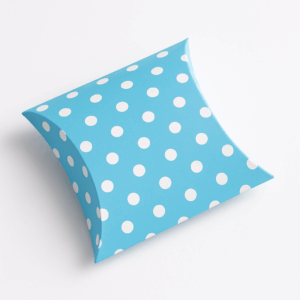 Caja almohada celeste con lunares blancos – Pack de 6 pzas (7.4 × 11 × 3 cm)